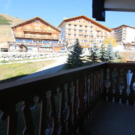 Cosy 2p, 6 Pers, Skis Aux Pieds, Balcon Sud-ouest, Coeur De Station L'alpe D'huez - Fr-1-405-27 Apartment *