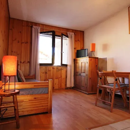 Cosy 2p, 6 Pers, Skis Aux Pieds, Balcon Sud-ouest, Coeur De Station L'alpe D'huez - Fr-1-405-27 Apartment Alpe d'Huez